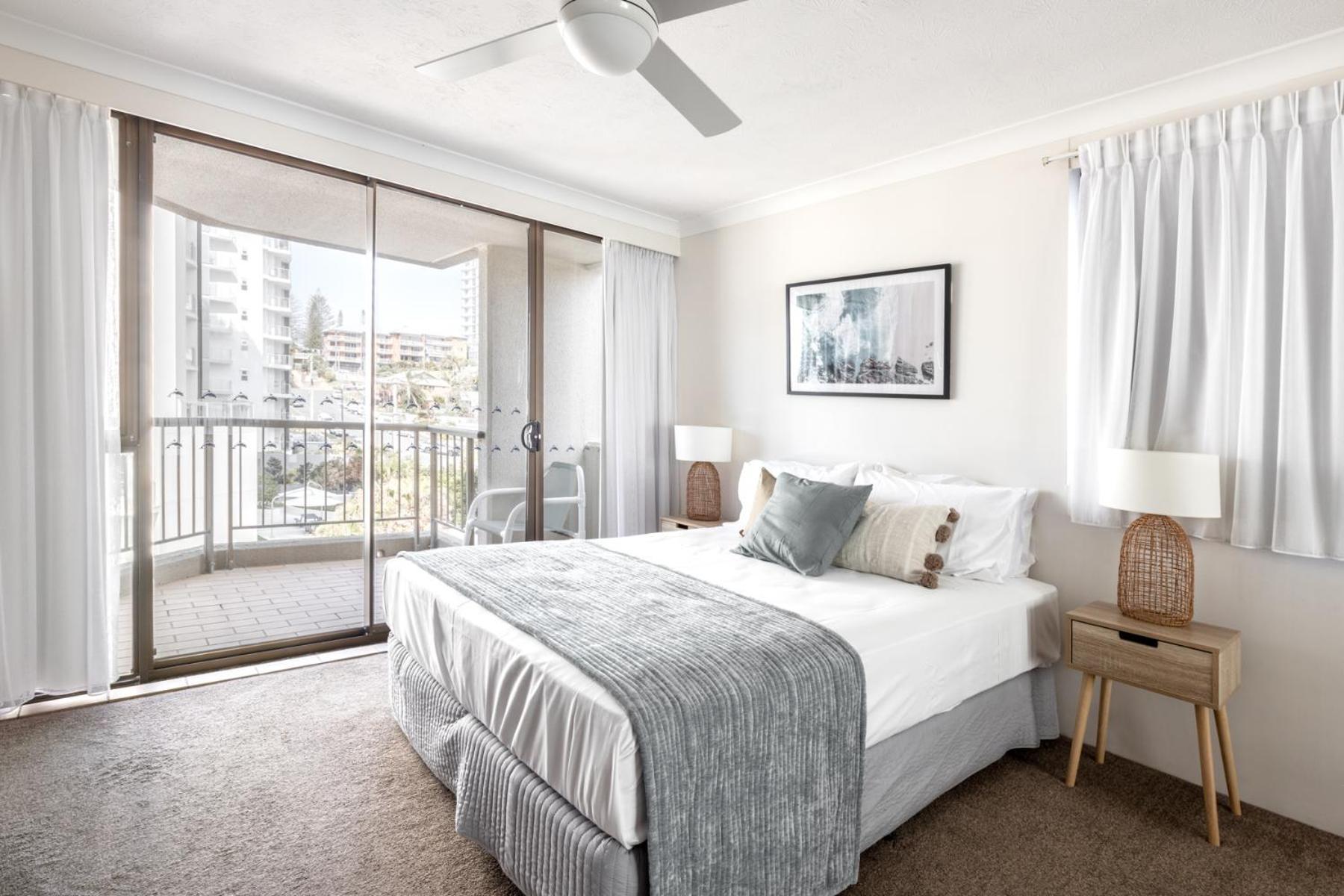 Columbia Beachfront Apartments On Rainbow Bay Gold Coast Exterior photo