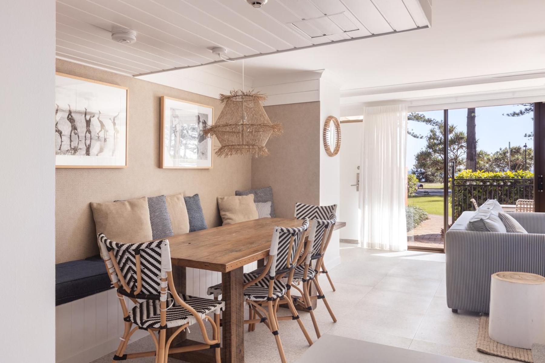 Columbia Beachfront Apartments On Rainbow Bay Gold Coast Exterior photo